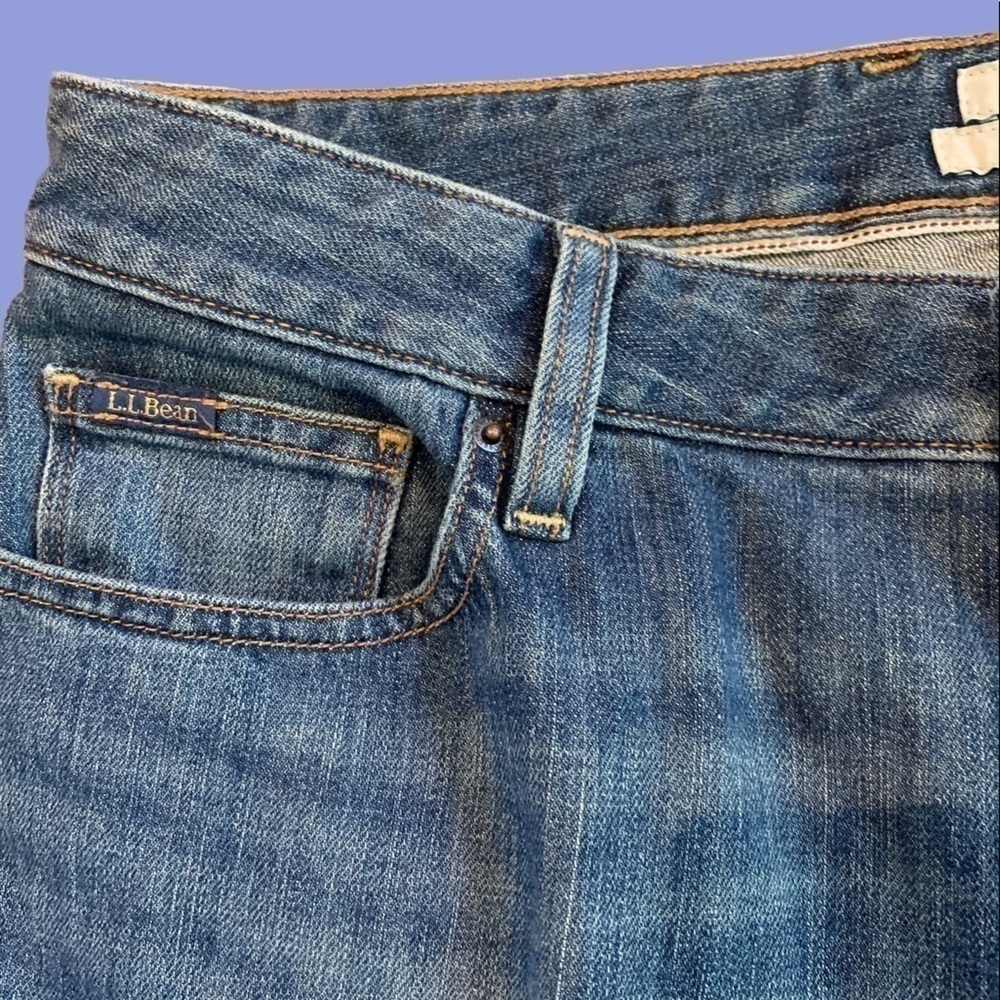 Women's L.L.Bean 1912 Jeans, Favorite Fit Straight-Leg - Picture 9 of 11